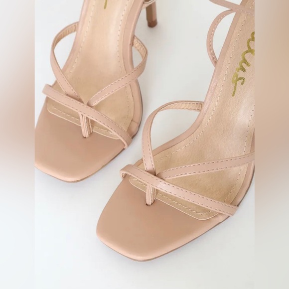 New in Box Lulu's Simonee nude wrap sandal heels - smokeshow!! 🔥👯♀️ - Picture 3 of 9